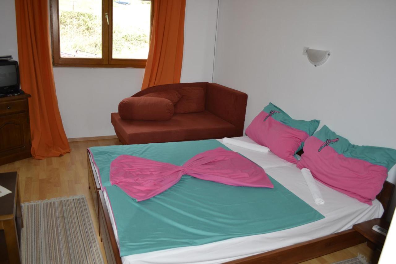 Guest House Morski Val Bar Extérieur photo